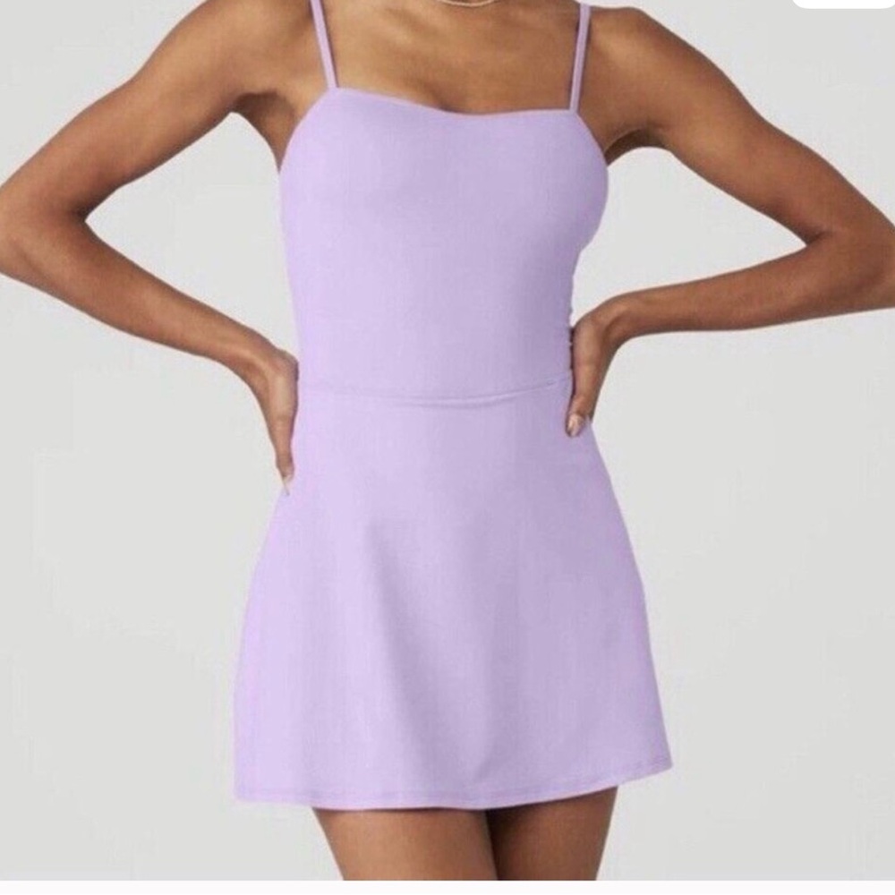 ALO Yoga Lavender Top